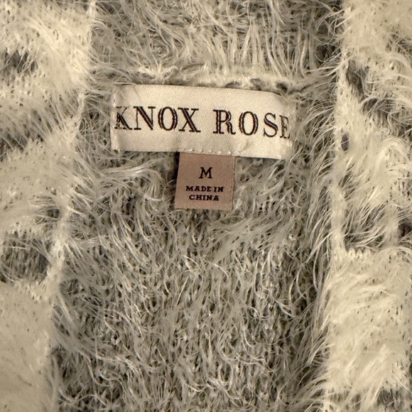 🤍 Knox Rose White & Grey Eyelash Sweater Size Medium GORGEOUS & SOFT - Picture 3 of 6
